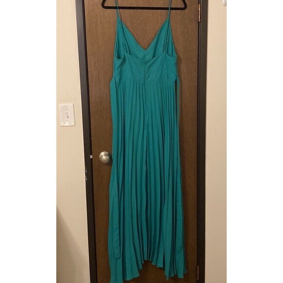 Charmed Hearts Green Pleated Maxi Dress Women's Size XL Adjustable Strap Elegant - Picture 3 of 5